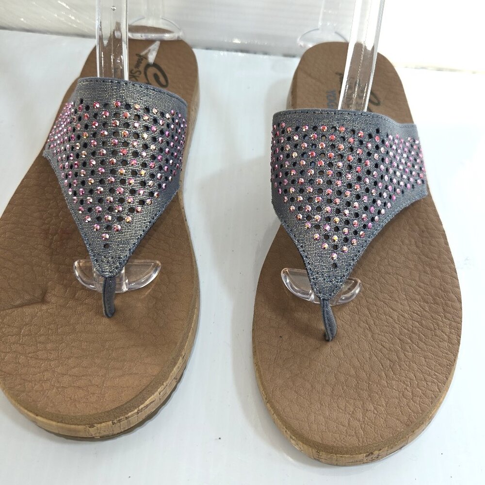 Cali from Skechers Women's Blue Denim Rhinestone Thong Platform Sandals Size 9